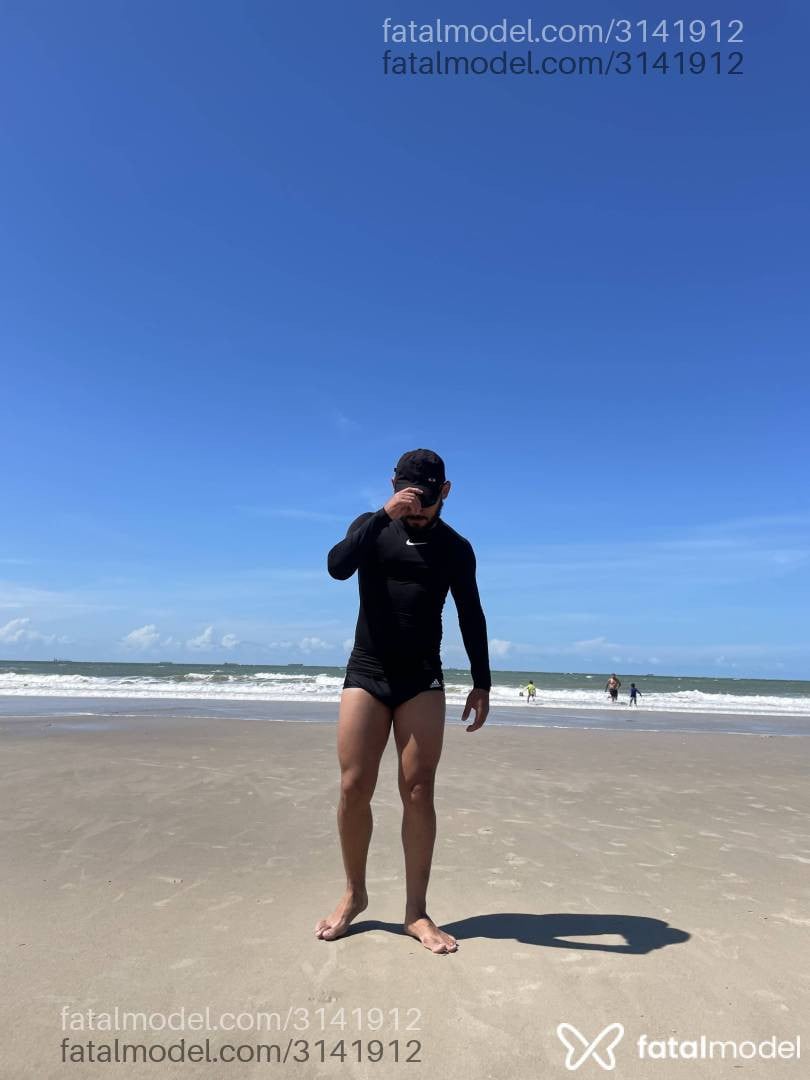 Acompanhante homem com cabelo castanho de olhos castanhos em Virtual - Felipe