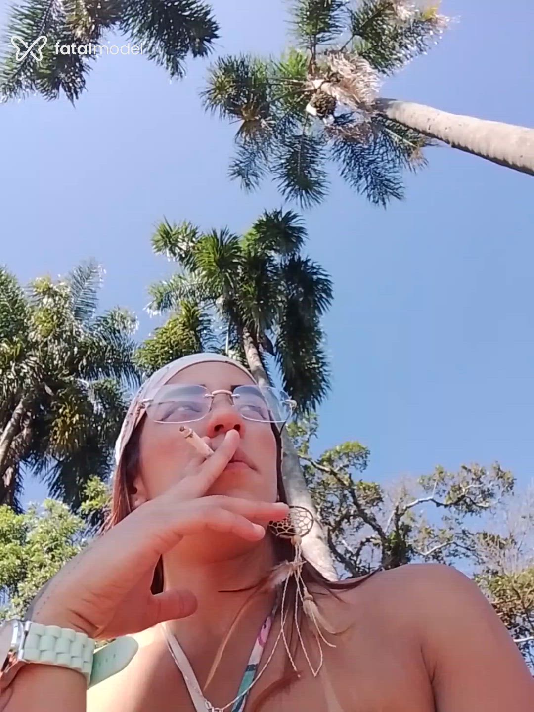 Acompanhante mulher ruiva (o) de olhos castanhos - Yara Avelar
