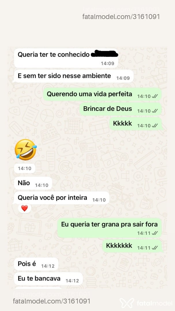 Acompanhante mulher loira (o) de olhos verdes - Lara Avelar