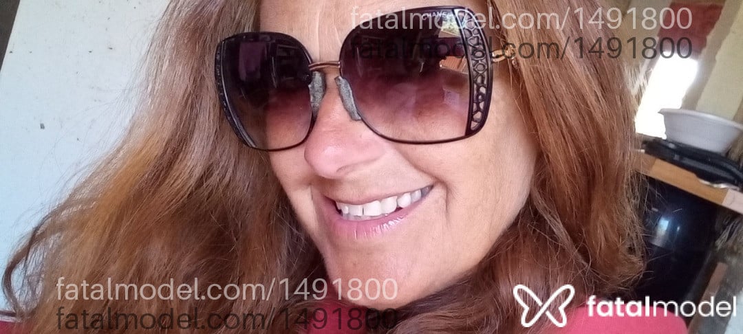 Acompanhante mulher ruiva (o) de olhos verdes - Melissa Vitty