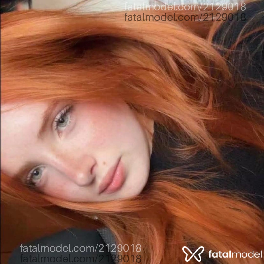 Acompanhante mulher ruiva (o) de olhos verdes - Harumi