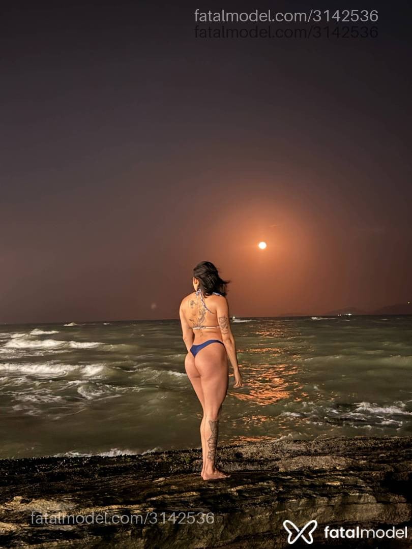 Acompanhante mulher morena (o) de olhos castanhos - Gabriela Alencar