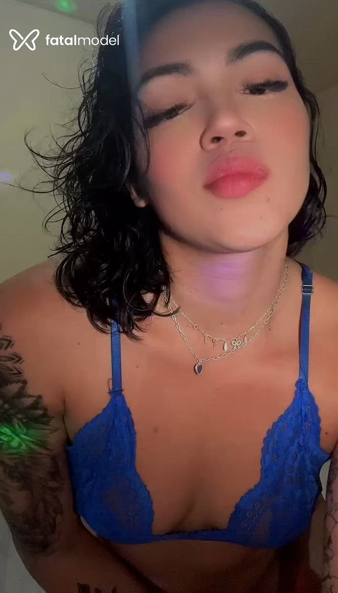 Acompanhante mulher morena (o) de olhos castanhos - Gabriela Alencar Acompanhante mulher morena (o) de olhos castanhos - Gabriela Alencar