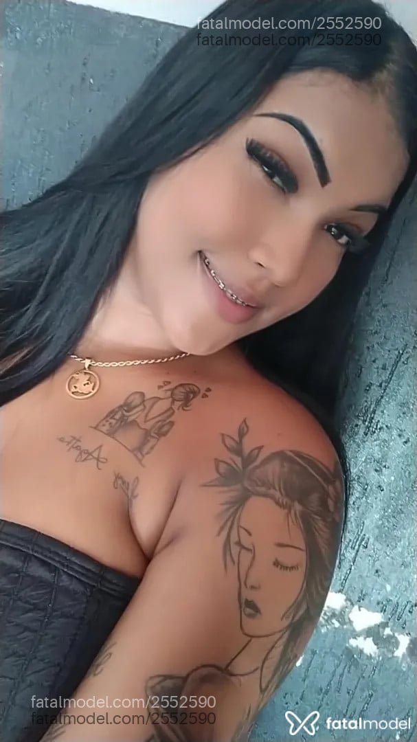 Acompanhante mulher morena (o) de olhos castanhos - Bianca Acompanhante mulher morena (o) de olhos castanhos - Bianca