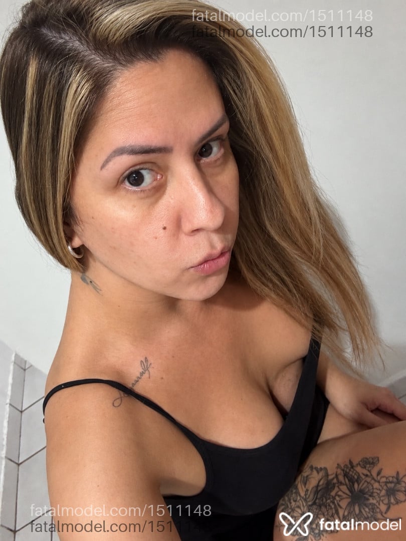 Acompanhante travesti loira (o) de olhos castanhos - Nicole Balls