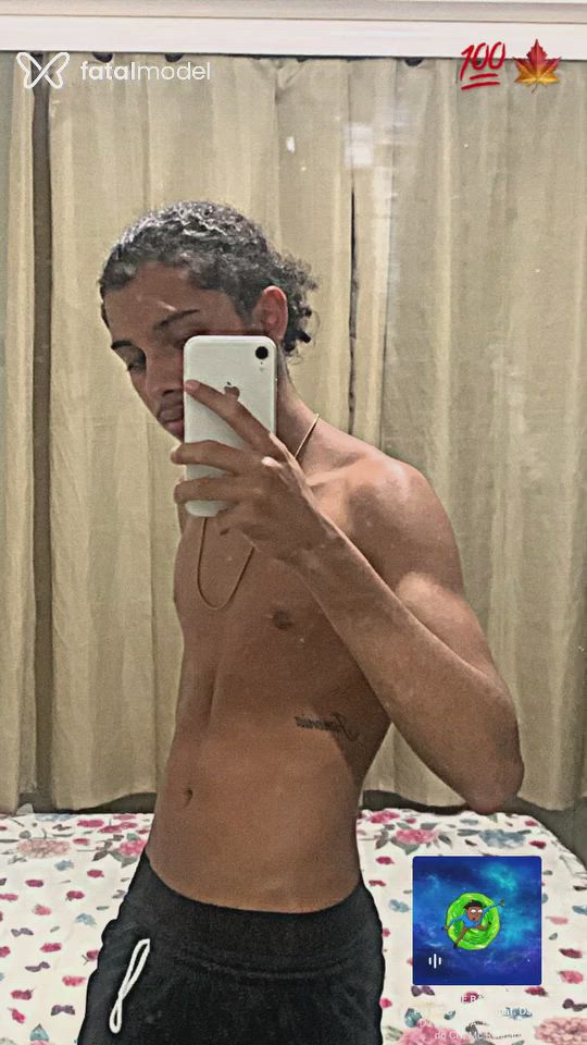 Acompanhante homem morena (o) de olhos pretos - Nicolas Carvalho Acompanhante homem morena (o) de olhos pretos - Nicolas Carvalho