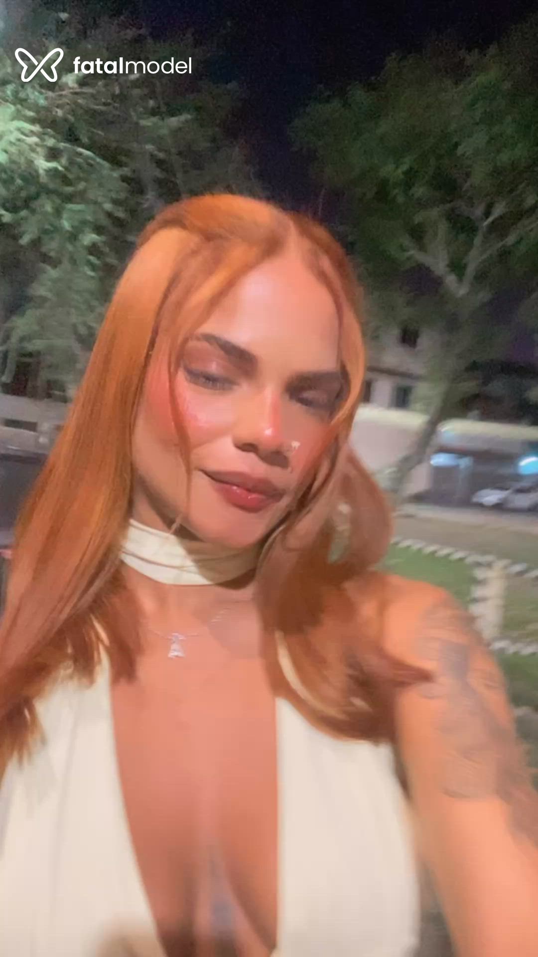 Acompanhante mulher com cabelo castanho de olhos castanhos - Mell