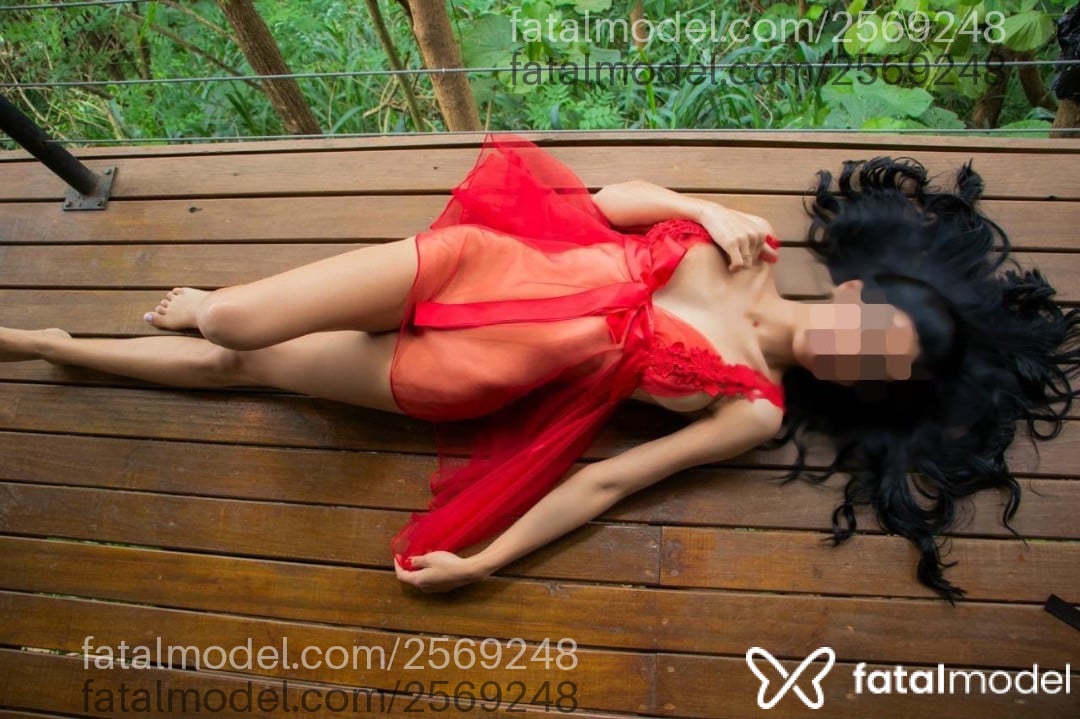 Acompanhante mulher morena (o) de olhos castanhos - Mallu Fernandes