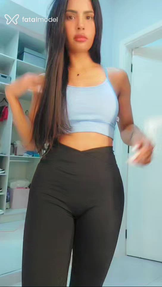 Acompanhante mulher morena (o) de olhos pretos - Jessy Acompanhante mulher morena (o) de olhos pretos - Jessy