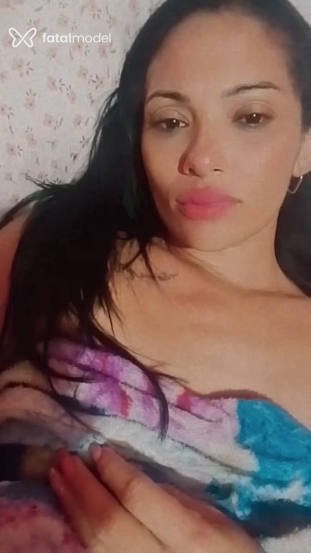 Acompanhante mulher com cabelo castanho de olhos castanhos - Lenny Acompanhante mulher com cabelo castanho de olhos castanhos - Lenny