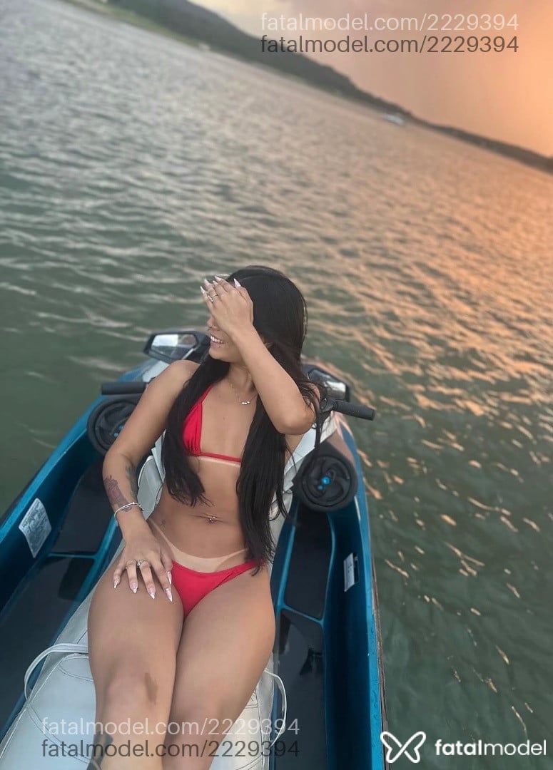 Acompanhante mulher morena (o) de olhos castanhos - Isabel