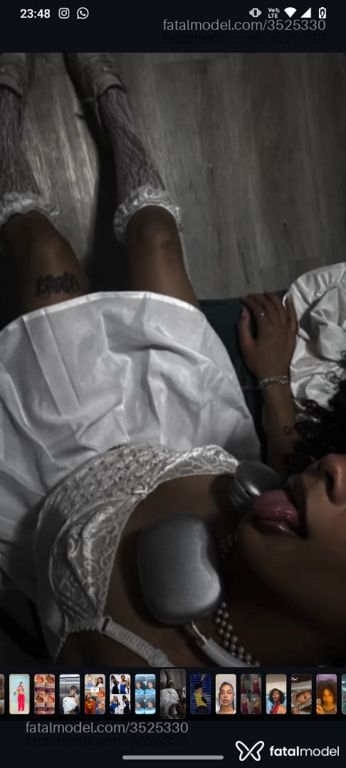 Acompanhante mulher trans morena (o) de olhos castanhos - Preta