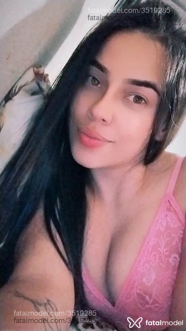 Acompanhante mulher morena (o) de olhos castanhos - Isadora