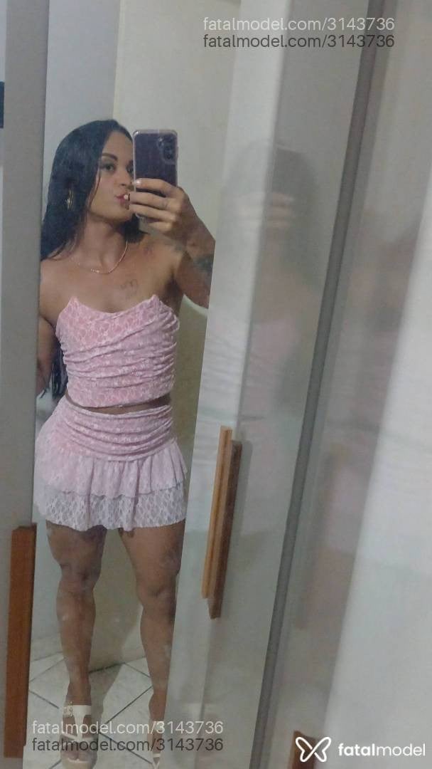 Acompanhante mulher morena (o) de olhos pretos - Yasmin