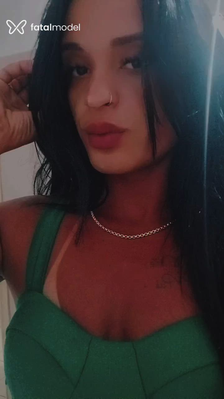 Acompanhante mulher morena (o) de olhos pretos em Vila Velha Acompanhante mulher morena (o) de olhos pretos em Vila Velha - Yasmin