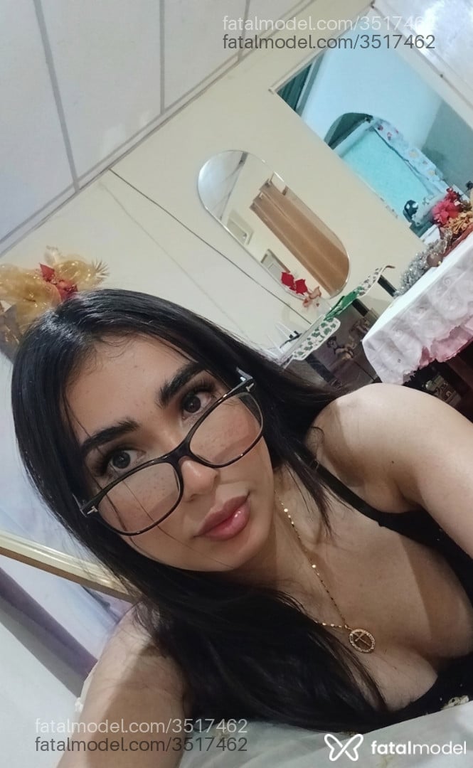 Acompanhante mulher com cabelo castanho de olhos castanhos - Nealie Acompanhante mulher com cabelo castanho de olhos castanhos - Nealie