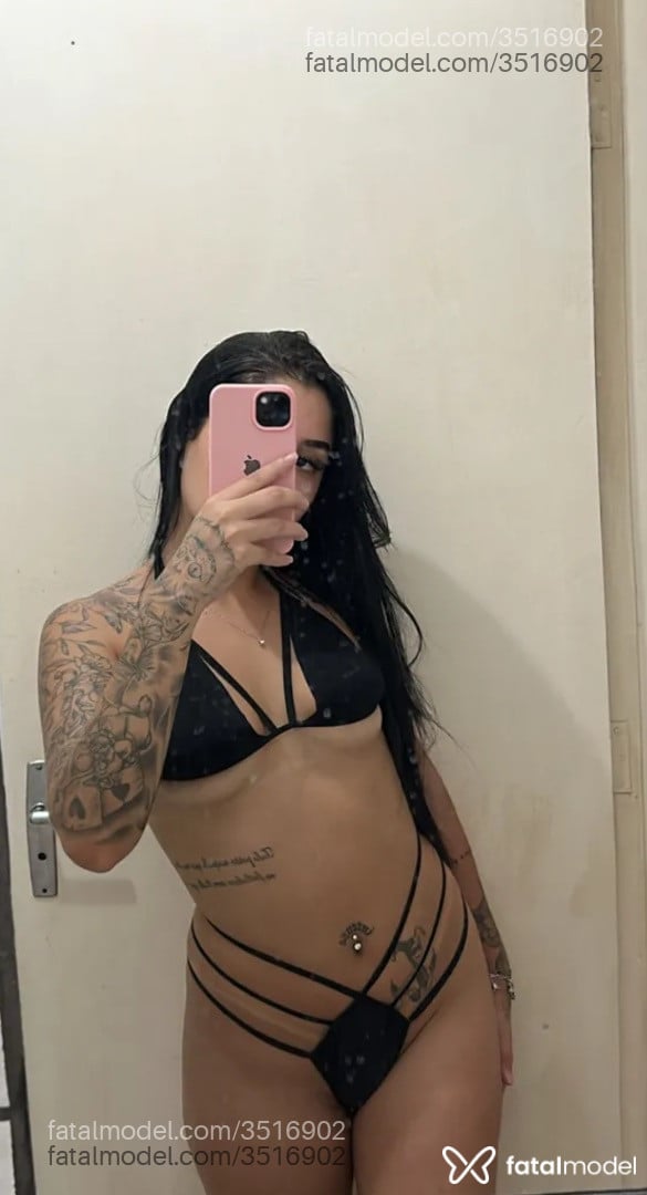Acompanhante mulher morena (o) de olhos castanhos - Barbara