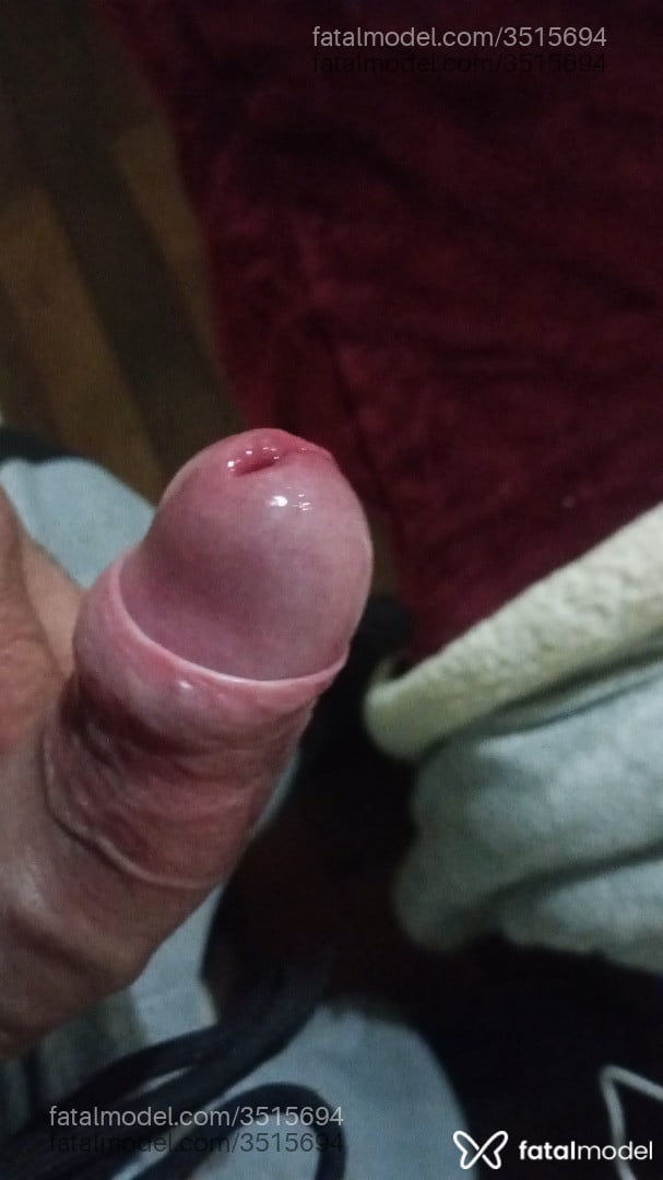 Acompanhante homem com cabelo castanho de olhos castanhos - Jhonatan