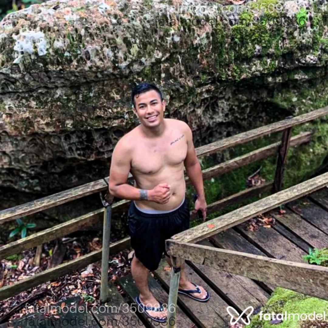 Acompanhante homem morena (o) de olhos castanhos - Nortista