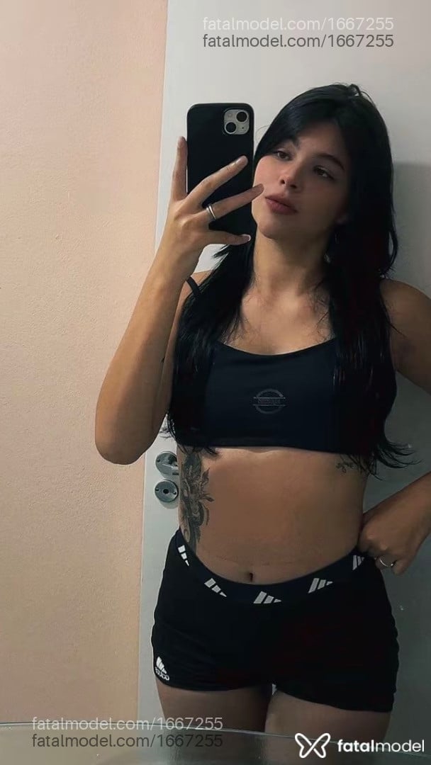 Acompanhante mulher morena (o) de olhos mel - Mel Alves