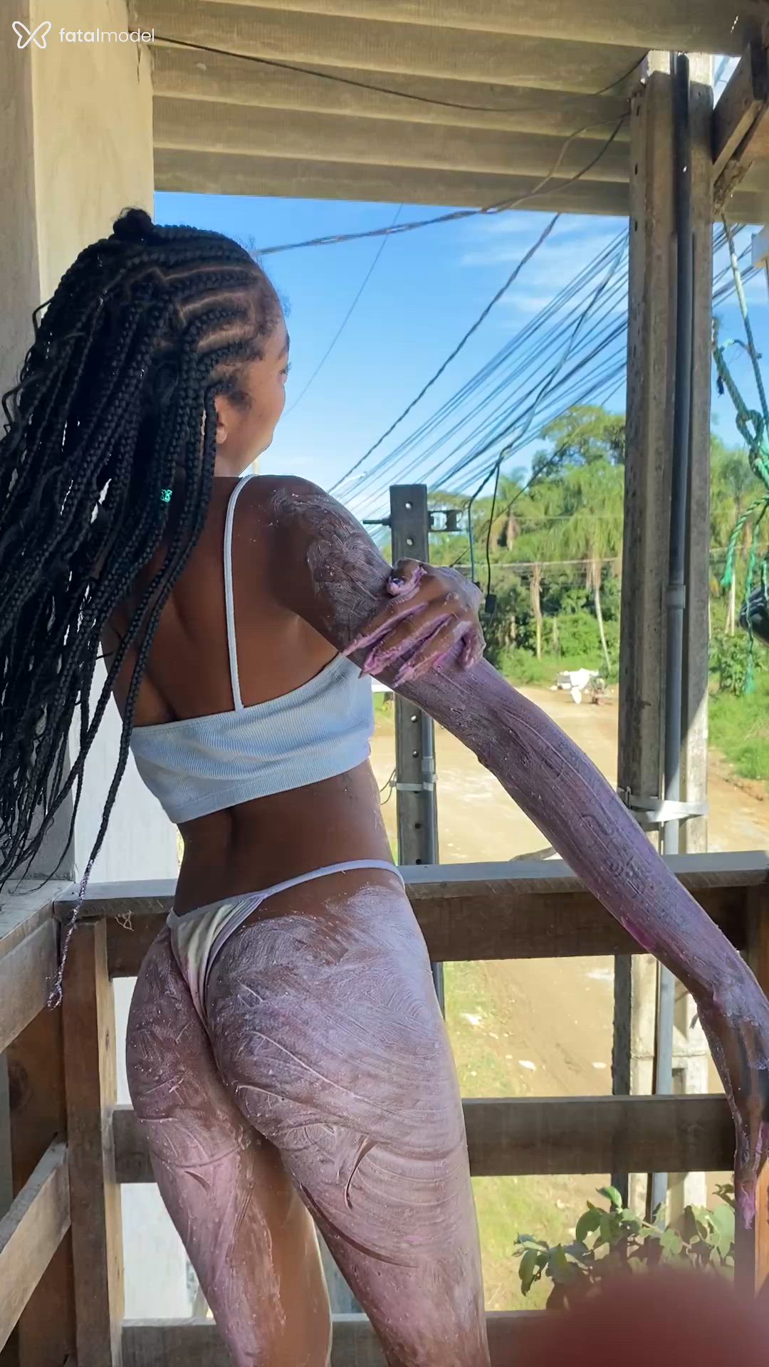 Acompanhante mulher morena (o) de olhos mel - Cacau