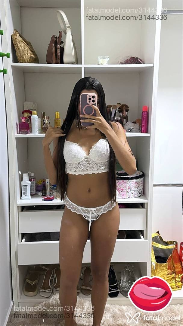 Acompanhante mulher morena (o) de olhos castanhos - Lia