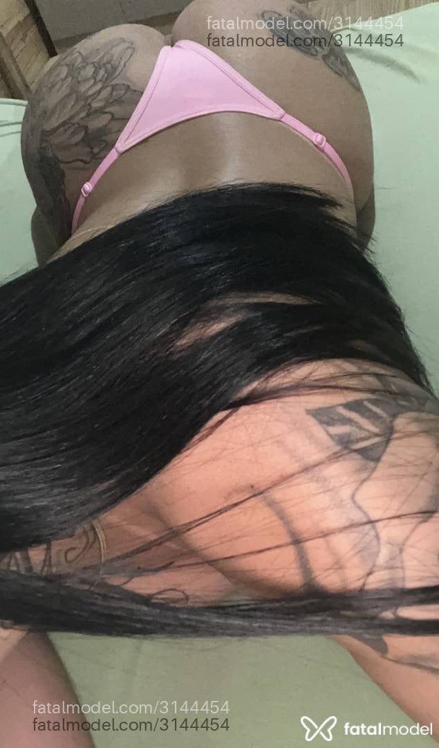 Acompanhante mulher morena (o) de olhos castanhos em Canoas - Valentina Peres