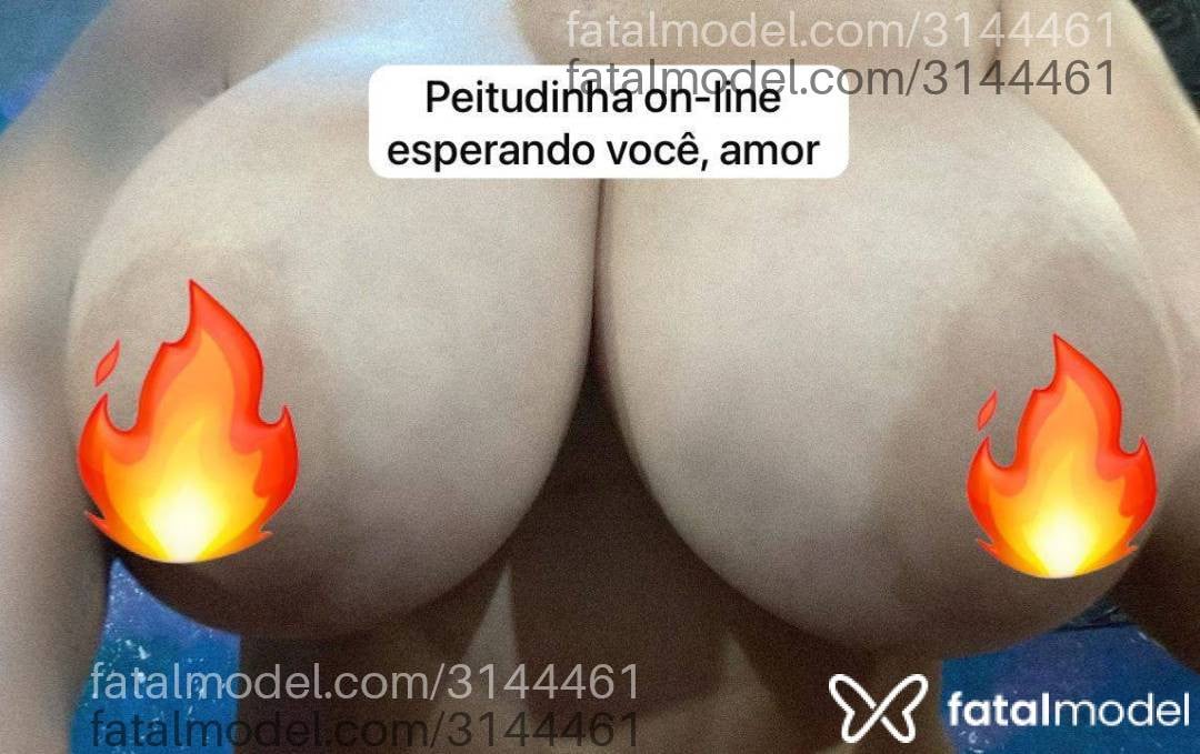 Acompanhante mulher com cabelo castanho de olhos mel em Virtual - Zaya