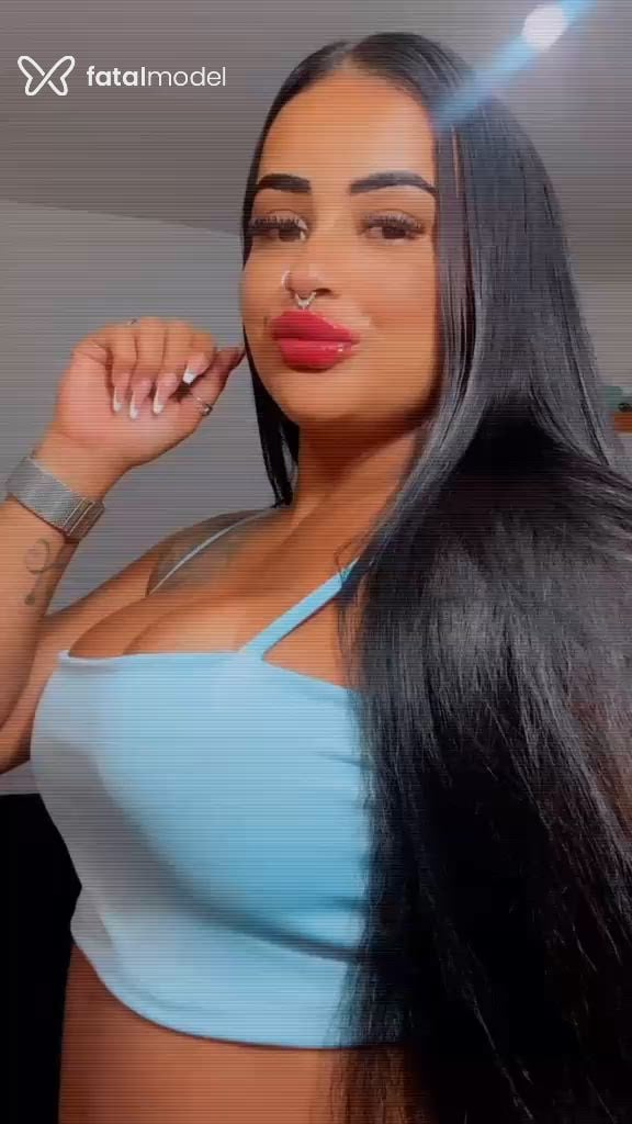 Acompanhante mulher morena (o) de olhos pretos - Angel