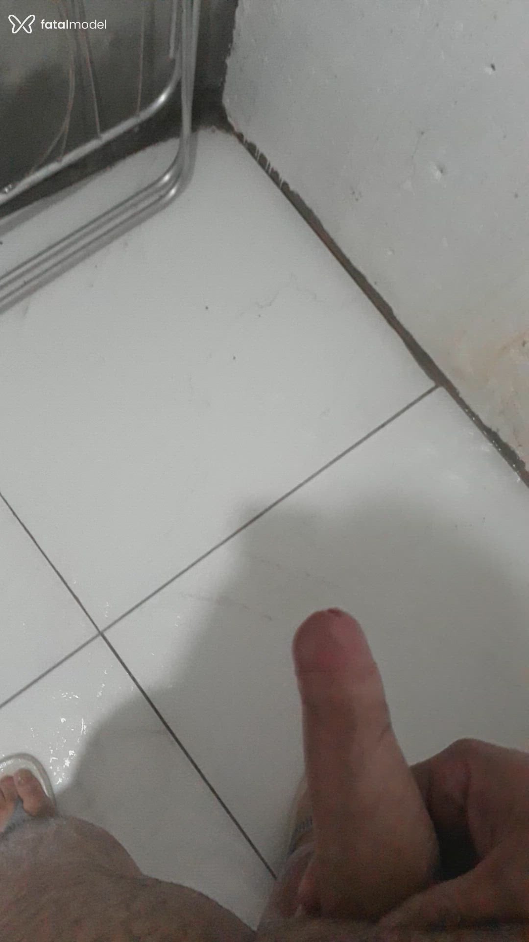 Acompanhante homem morena (o) de olhos pretos - Lucao