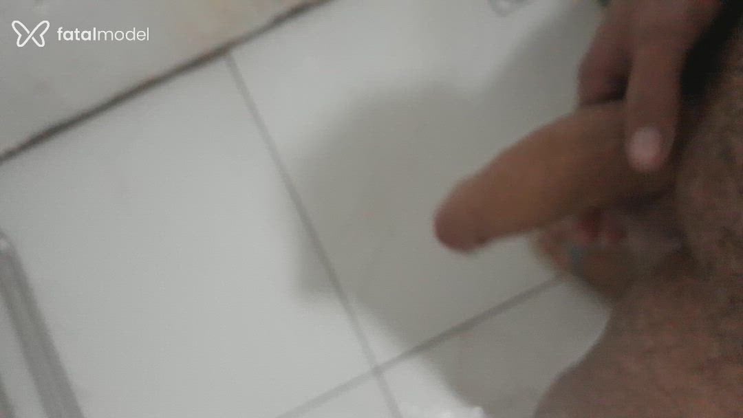 Acompanhante homem morena (o) de olhos pretos - Lucao