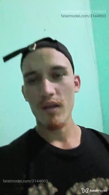 Acompanhante homem com cabelo castanho de olhos castanhos em Fortaleza Acompanhante homem com cabelo castanho de olhos castanhos em Fortaleza - Alessandro