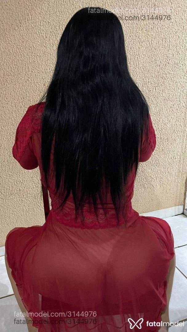 Acompanhante mulher morena (o) de olhos castanhos - Yumi