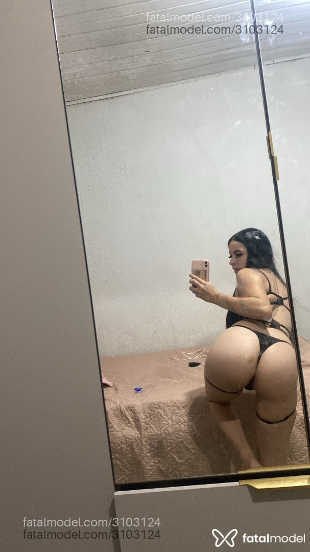 Acompanhante mulher morena (o) de olhos castanhos - ágatha Acompanhante mulher morena (o) de olhos castanhos - ágatha