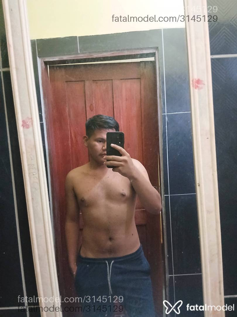 Acompanhante homem morena (o) de olhos pretos em Boa Vista - Berggg