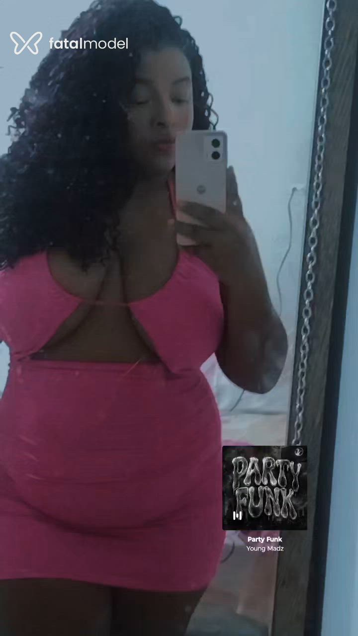 Acompanhante mulher morena (o) de olhos castanhos - Milly Acompanhante mulher morena (o) de olhos castanhos - Milly