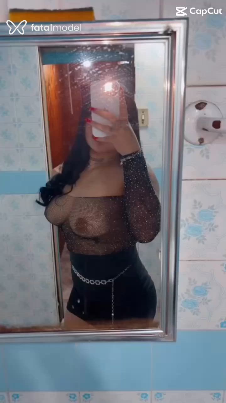 Acompanhante mulher morena (o) de olhos castanhos - Luiza Alves Acompanhante mulher morena (o) de olhos castanhos - Luiza Alves