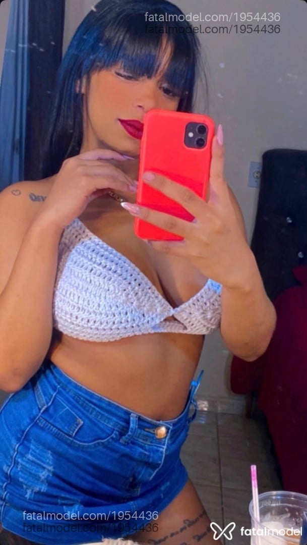 Acompanhante mulher morena (o) de olhos castanhos - Bruna