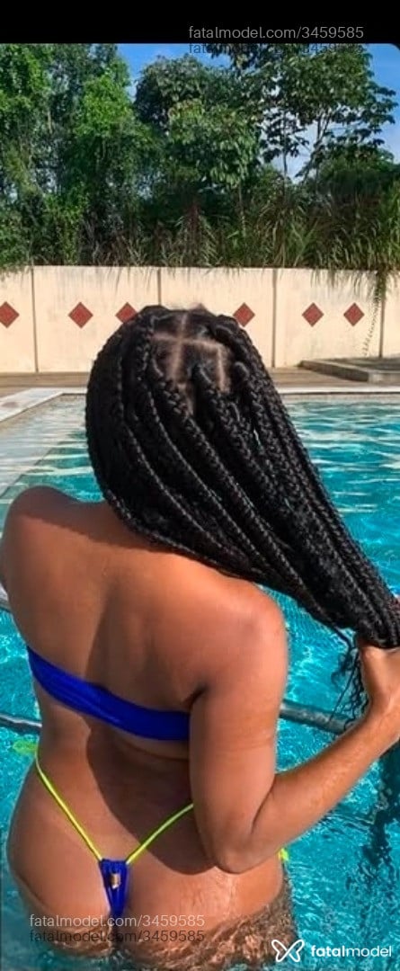 Acompanhante mulher morena (o) de olhos castanhos - Isa