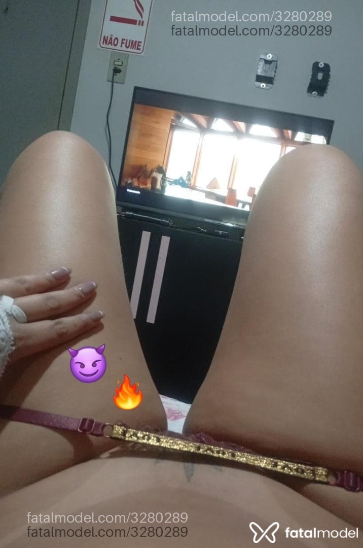 Acompanhante mulher morena (o) de olhos castanhos - Lorrany Prado