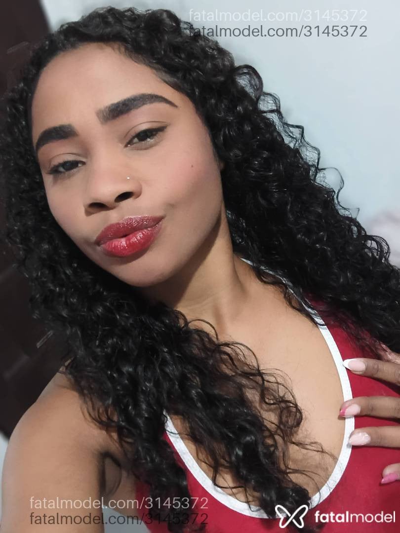 Acompanhante mulher morena (o) de olhos castanhos - Stefhane