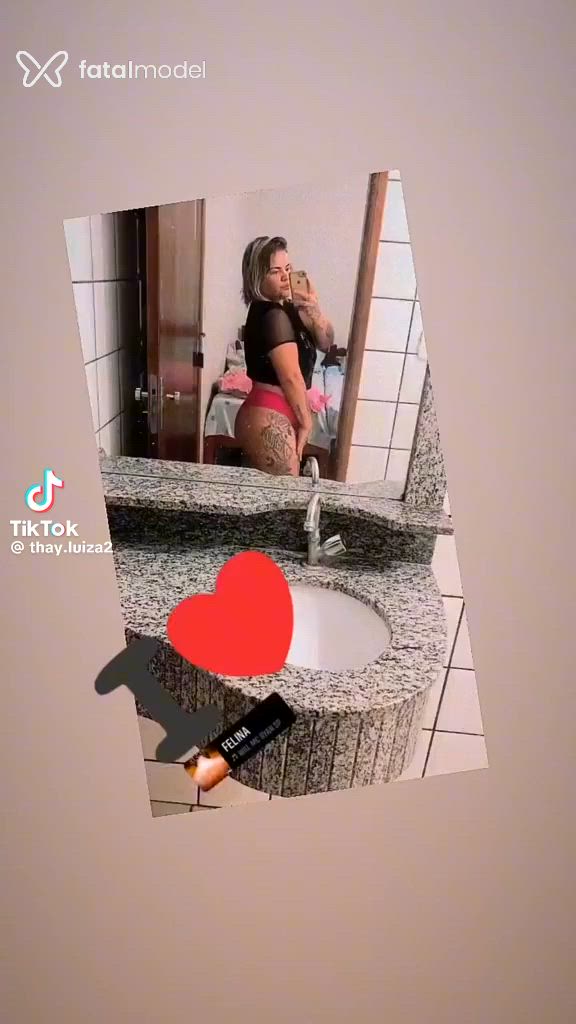 Acompanhante mulher loira (o) de olhos castanhos - Morena