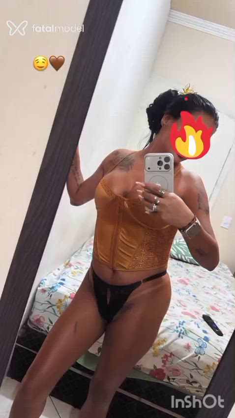Acompanhante mulher morena (o) de olhos pretos - Myrella Acompanhante mulher morena (o) de olhos pretos - Myrella