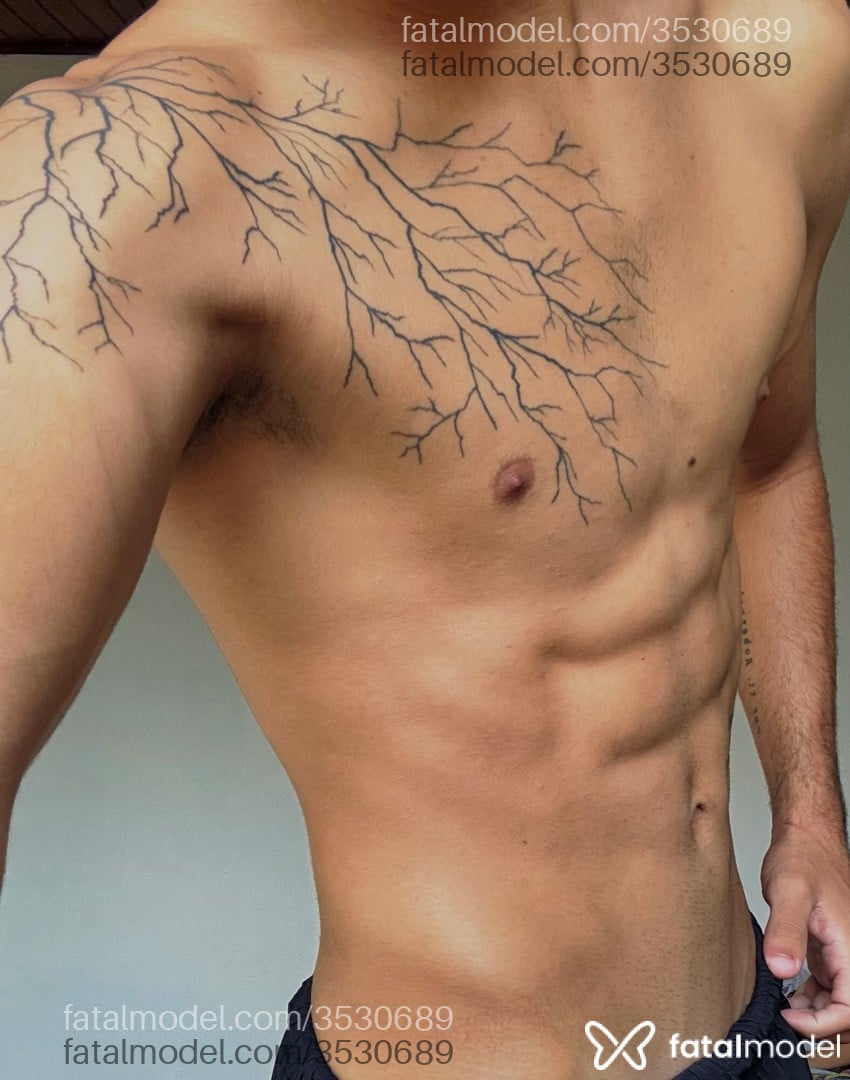 Acompanhante homem morena (o) de olhos castanhos - Guilherme