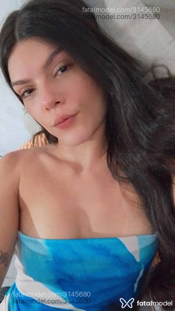 Acompanhante mulher morena (o) de olhos pretos - Scarlett Gatina