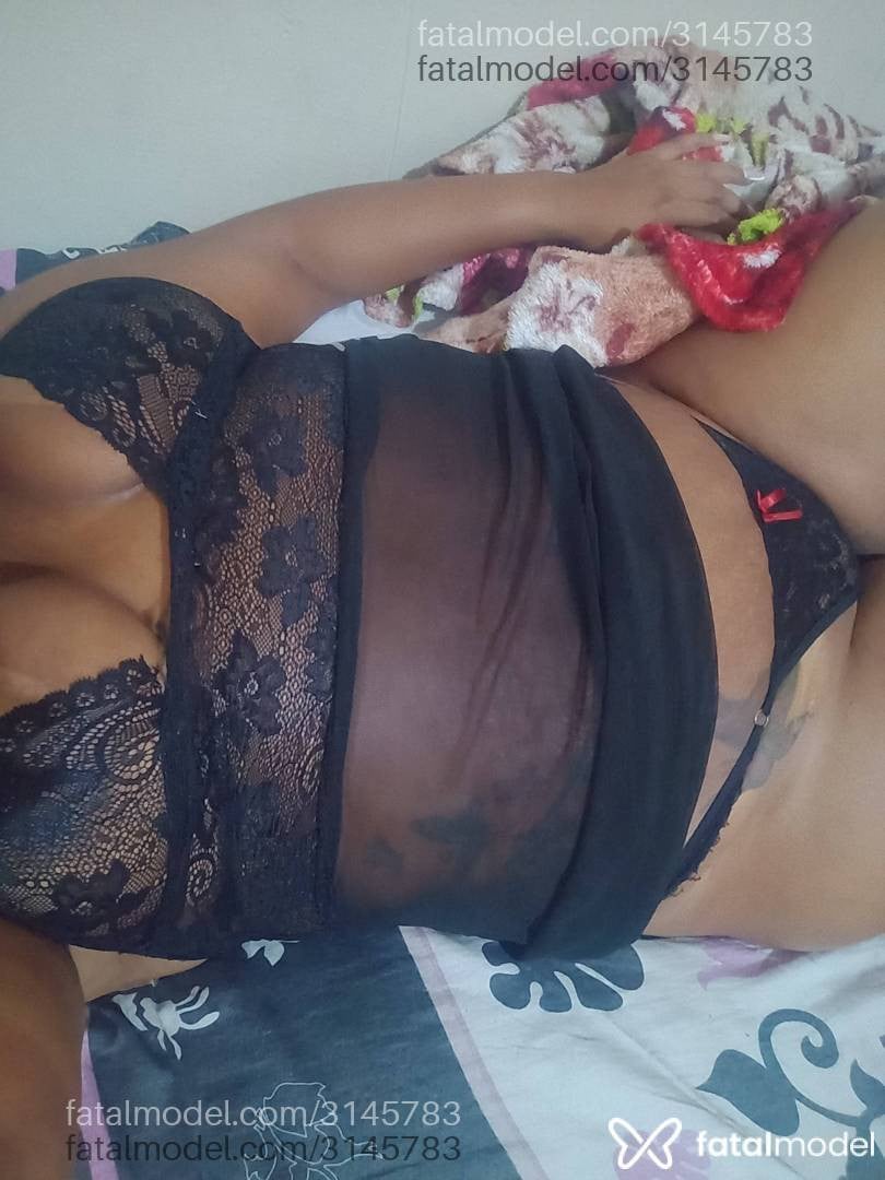 Acompanhante mulher com cabelo castanho de olhos pretos em Rio de Janeiro - Morena