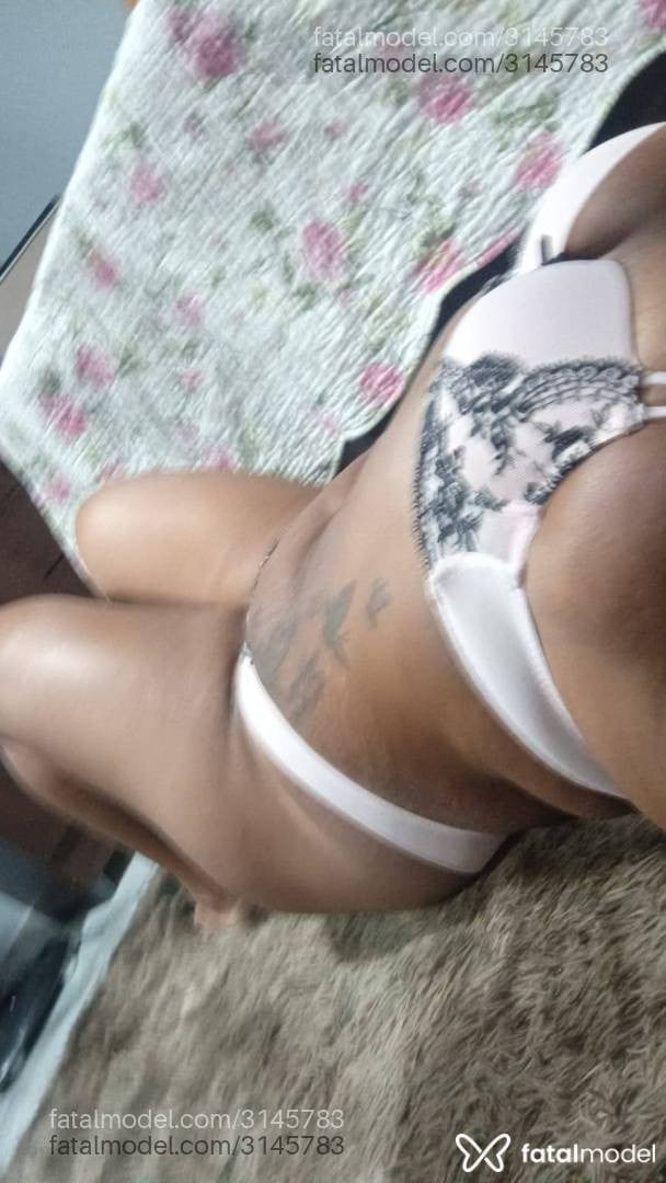 Acompanhante mulher com cabelo castanho de olhos pretos em Rio de Janeiro - Morena