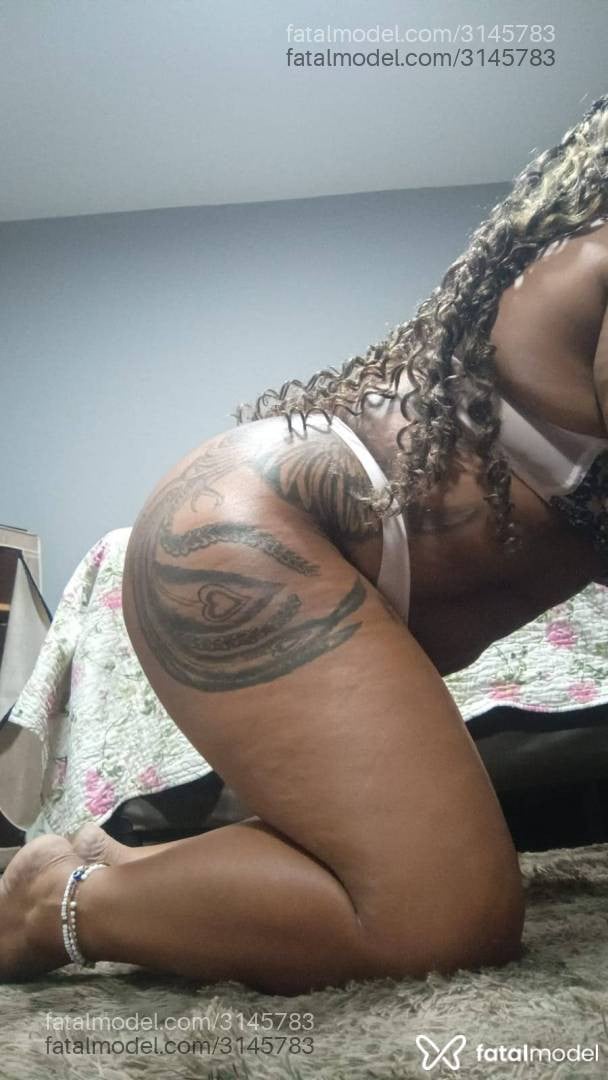 Acompanhante mulher com cabelo castanho de olhos pretos em Rio de Janeiro - Morena
