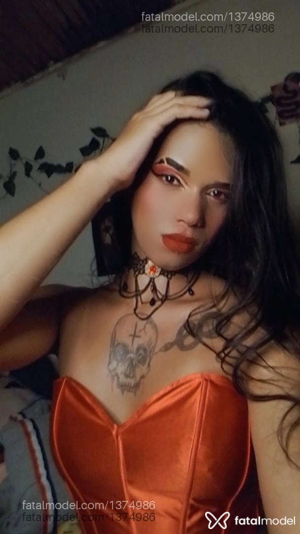 Acompanhante mulher trans morena (o) de olhos castanhos - Thaynara morais Acompanhante mulher trans morena (o) de olhos castanhos - Thaynara morais