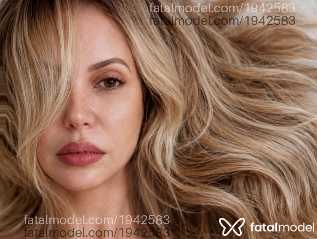 Acompanhante mulher loira (o) de olhos verdes - Natália Lachance